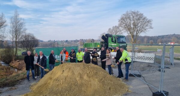 Bau der neuen Krebsgrabenbrücke zwischen Jettingen und Schönenberg hat begonnen